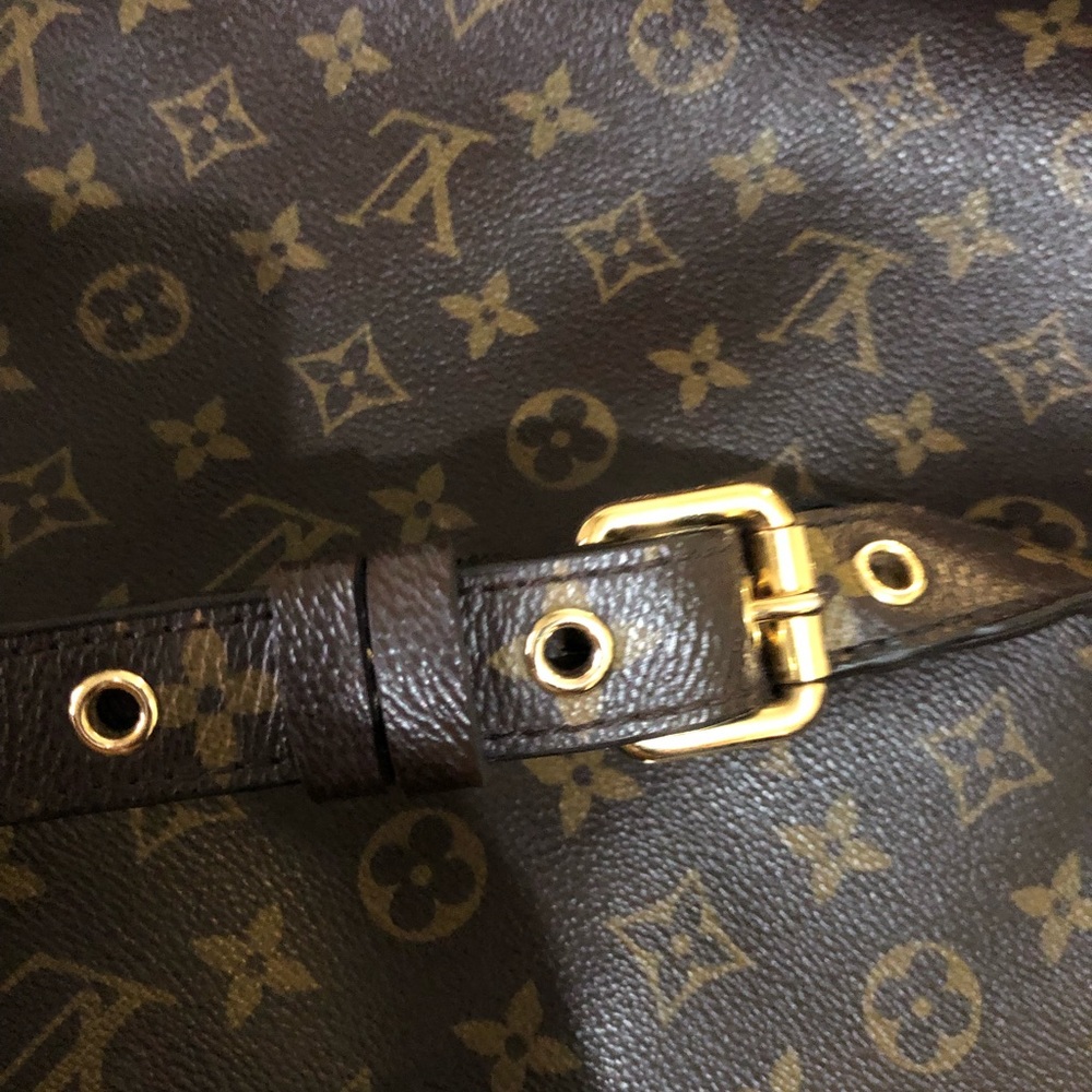 Authentic LV Metis!